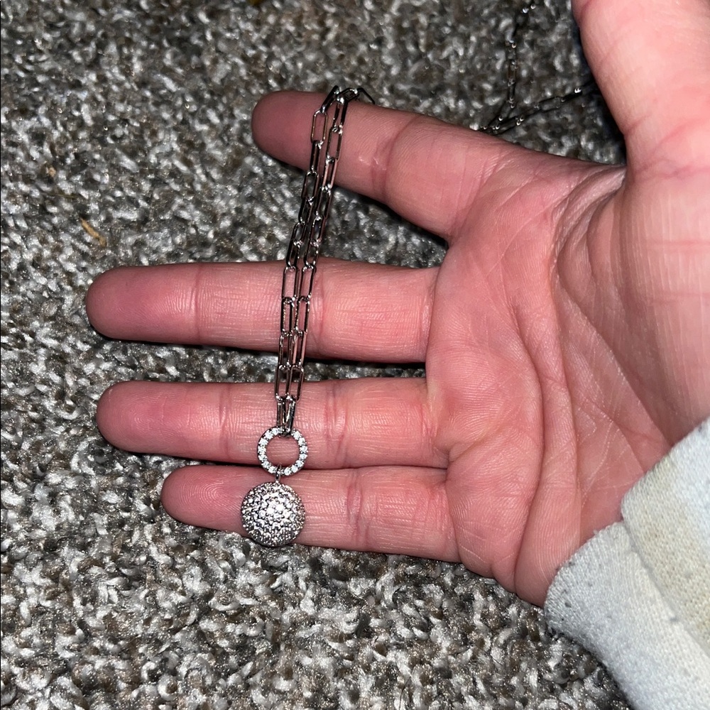 Elegant Silver Pendant Necklace